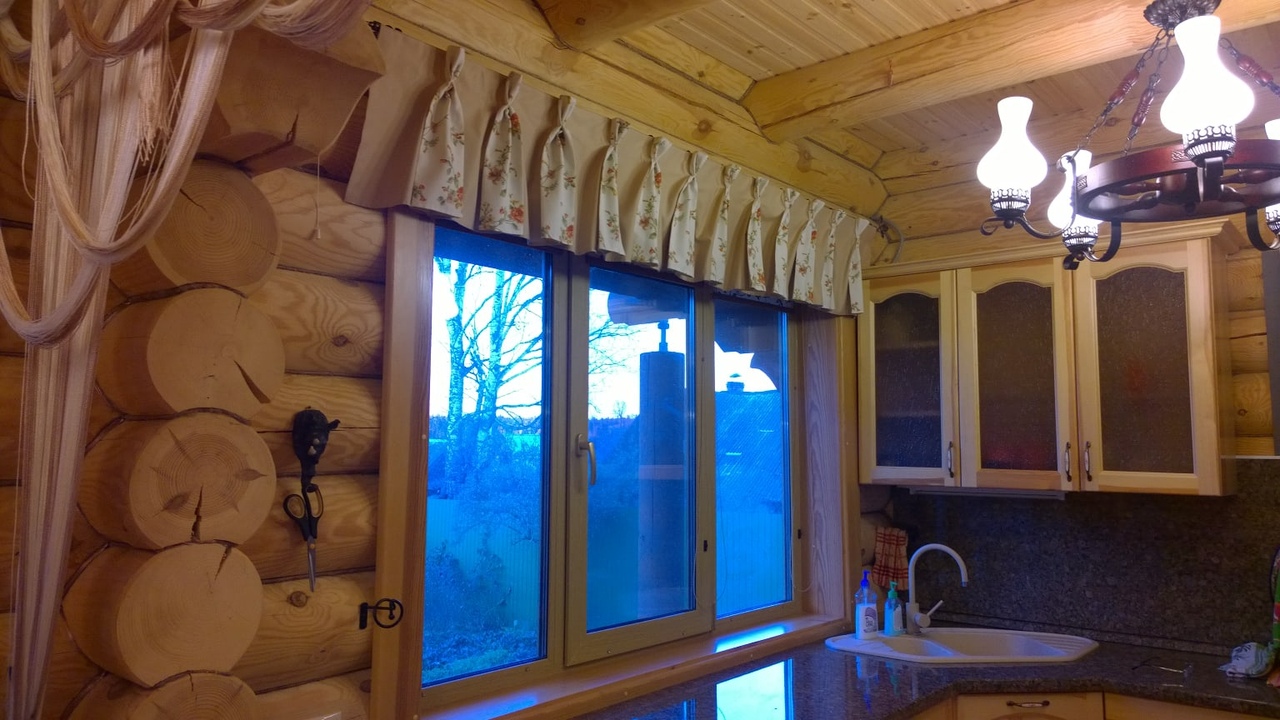 шторы-в-деревянный-дом1